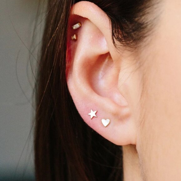 ❤️ DEAL! Solid 14k Gold Small Star Stud Earrings w/ Solid 14k Gold Earrings - Picture 2 of 6